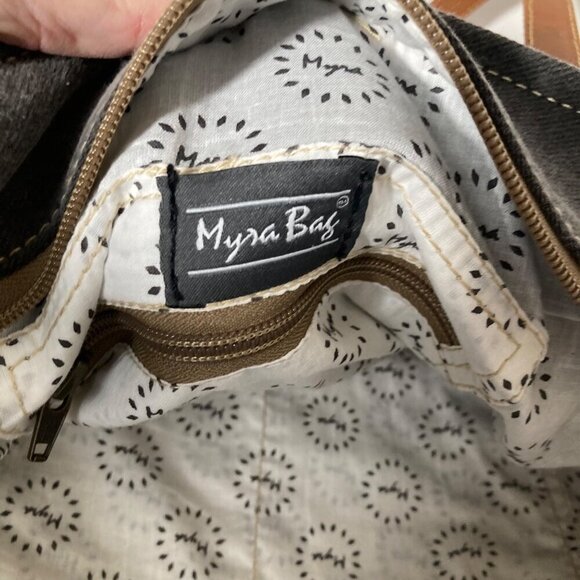 Womens Myra Bag Seneca Heritage Leather Tapestry 13.5 x 9.5 x 4" NWT - Picture 5 of 7